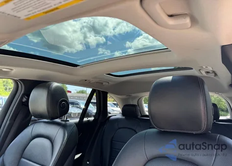 2016 Mercedes-Benz Glc 300 4Matic из США, поврежденный, VIN WDC0G4KB3GF064004